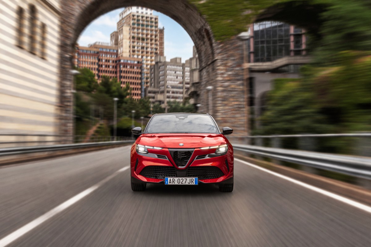 Alfa Romeo refreshes Junior crossover