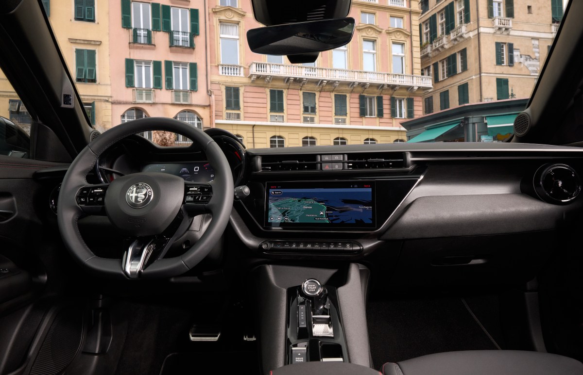 Alfa Romeo refreshes Junior crossover