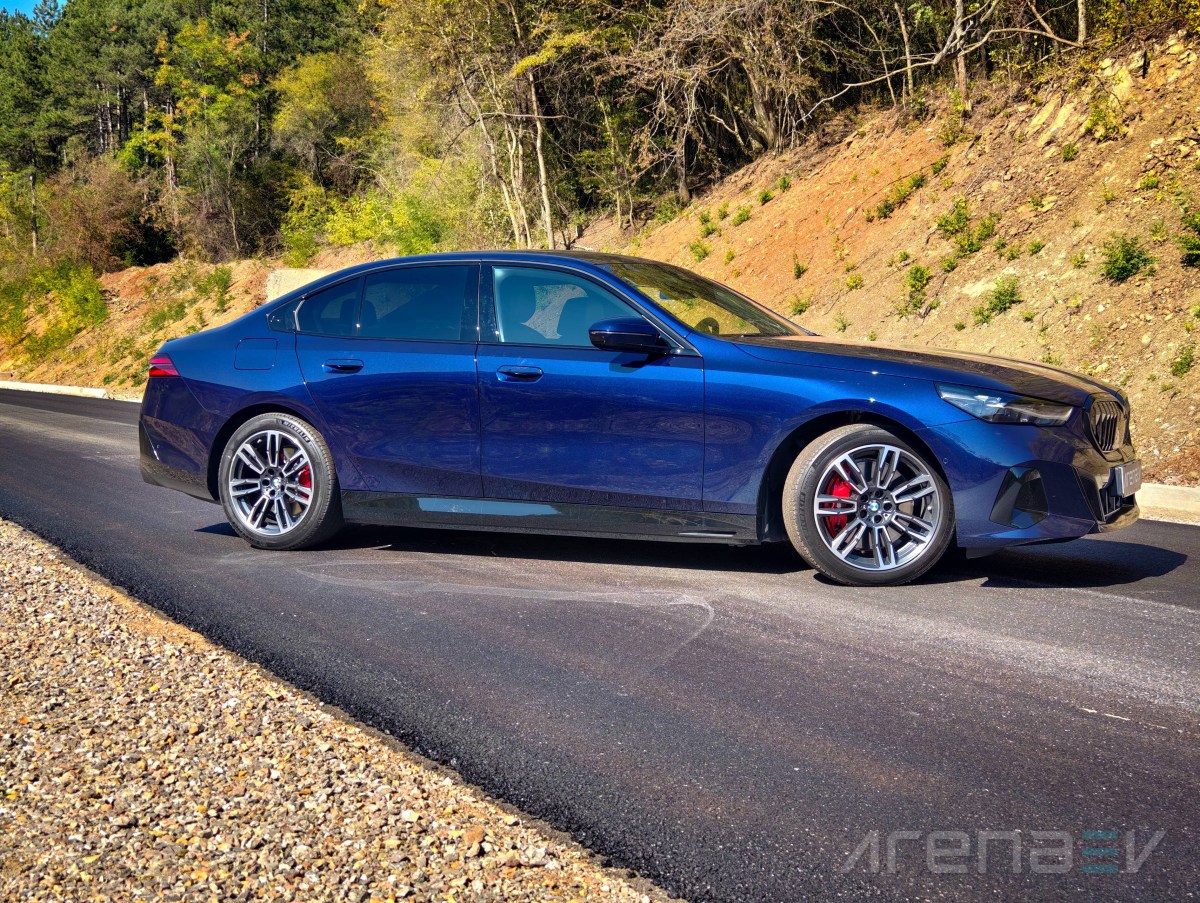 2026 BMW i5 xDrive40 real life range test with 19-inch wheels and summer tires