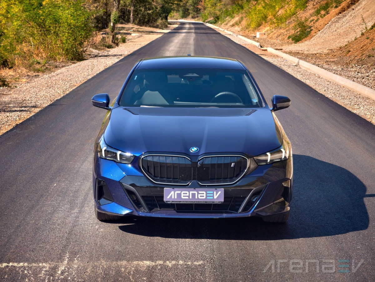 2026 BMW i5 xDrive40 real life range test with 19-inch wheels and summer tires