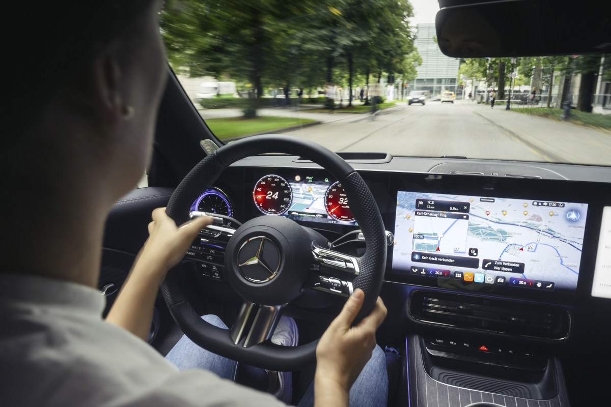 Mercedes launches its Level 2 MB.Drive Assist Pro autonomous driving system in Germany