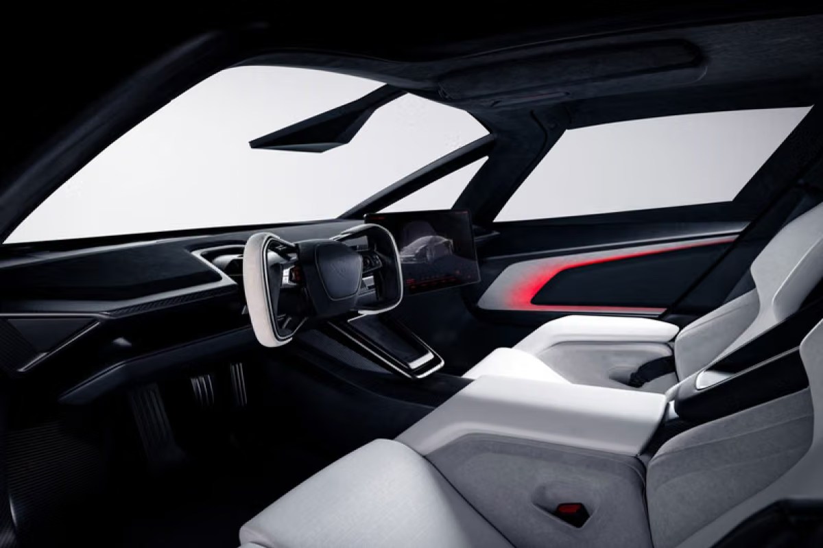 Tesla’s cold-gas-powered Roadster finally unveiled