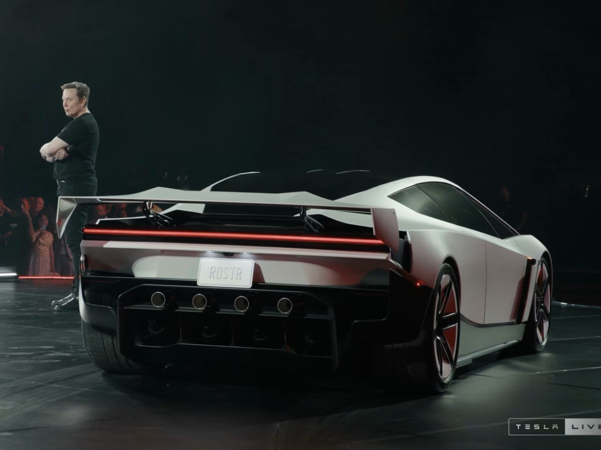 Tesla’s cold-gas-powered Roadster finally unveiled