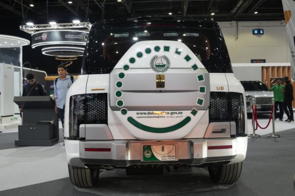 The floating 1,197-HP Yangwang U8 now patrols the streets of Dubai