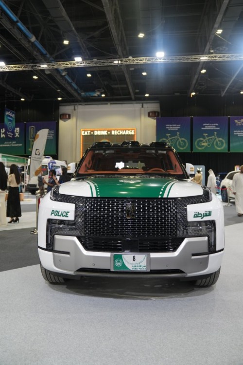 The floating 1,197-HP Yangwang U8 now patrols the streets of Dubai