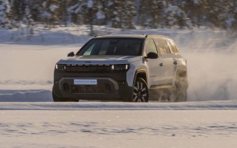 The new electric Jeep Compass 4xe found its soul in the Arctic