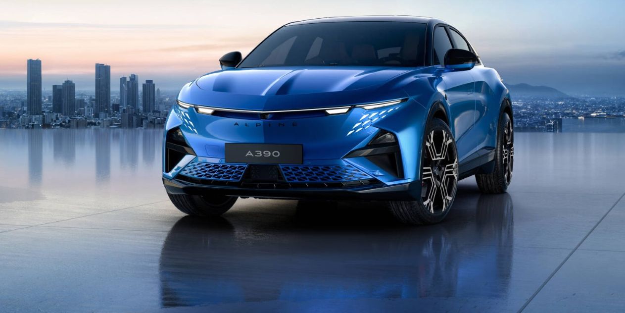 Alpine A390 front