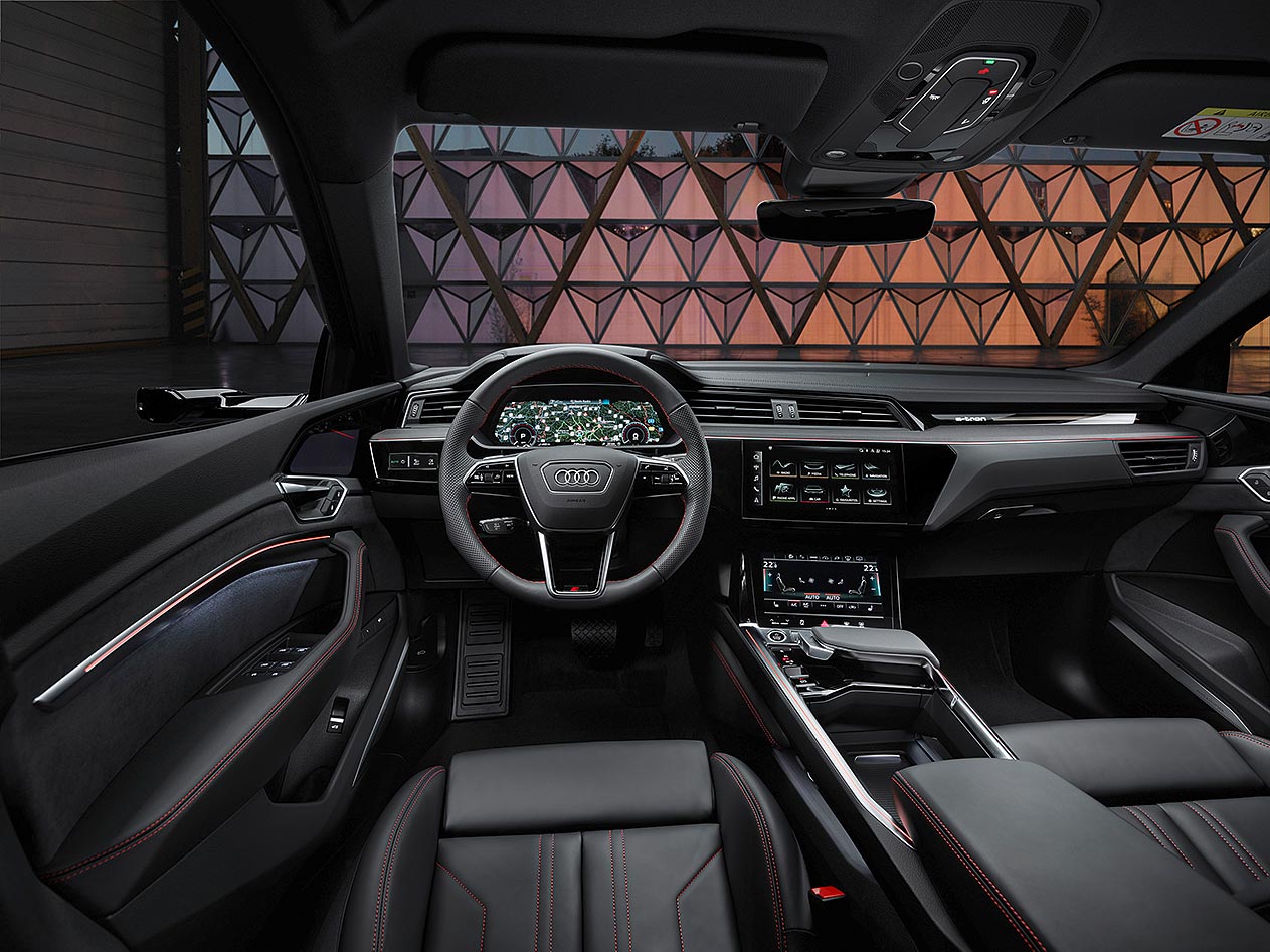 Audi Q8 50 e-tron quattro - Full specifications