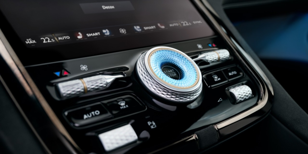 Bentley Torcal interior