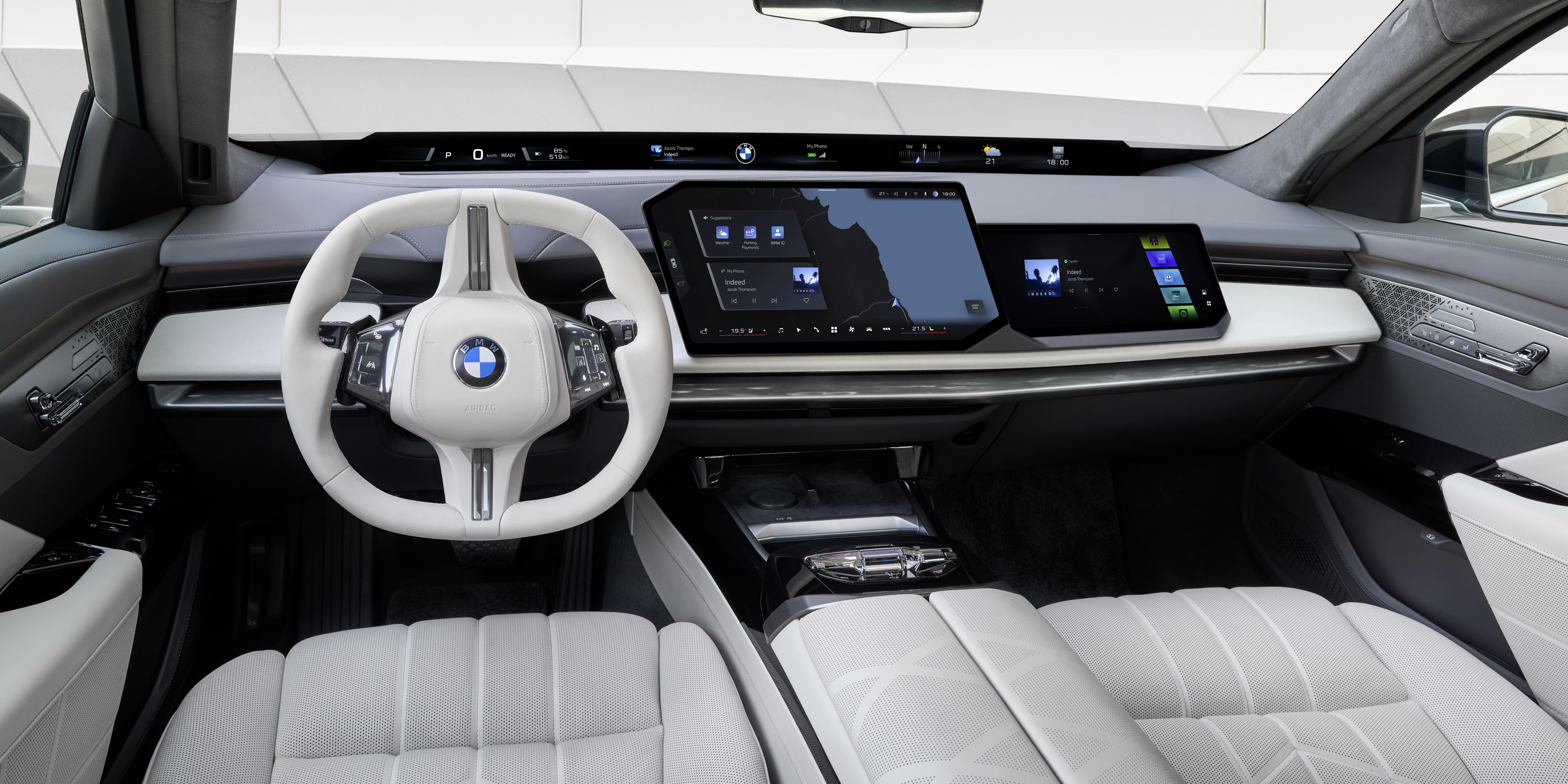 BMW i7 LCI interior