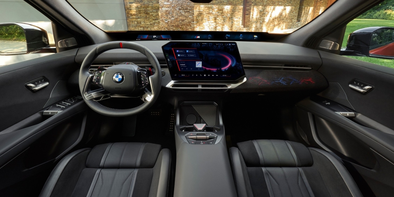 BMW iX4