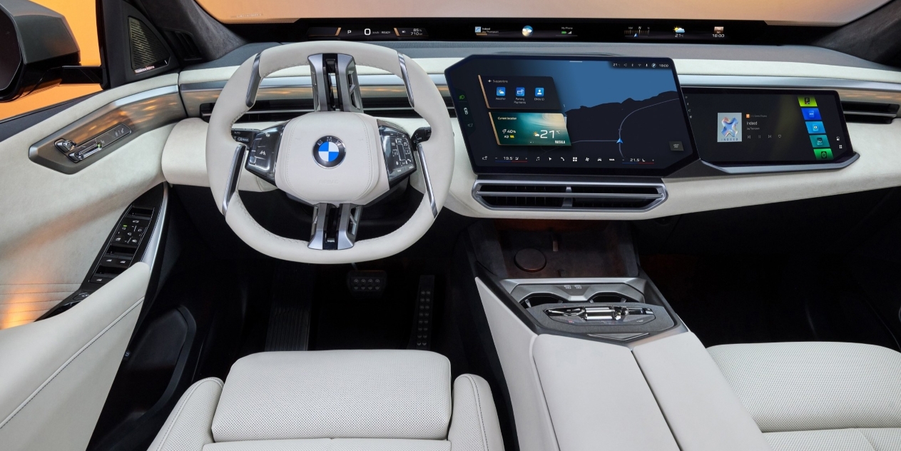 BMW iX5 interior