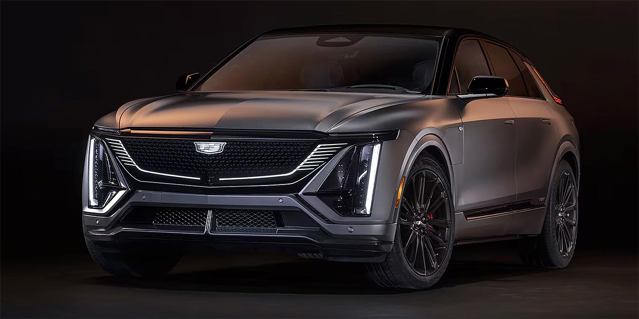 Cadillac Lyriq-V front