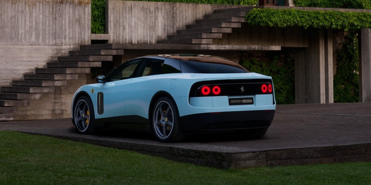 Ferrari Luce back