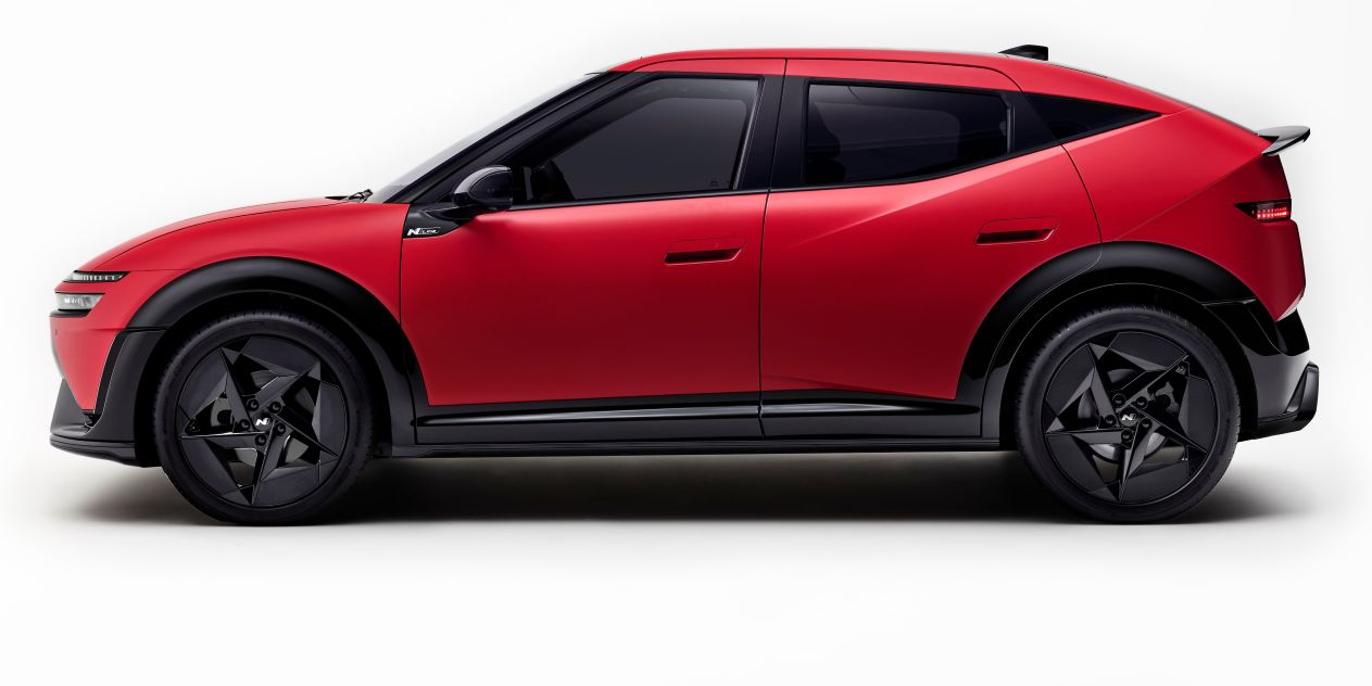 Hyundai Ioniq 3 side