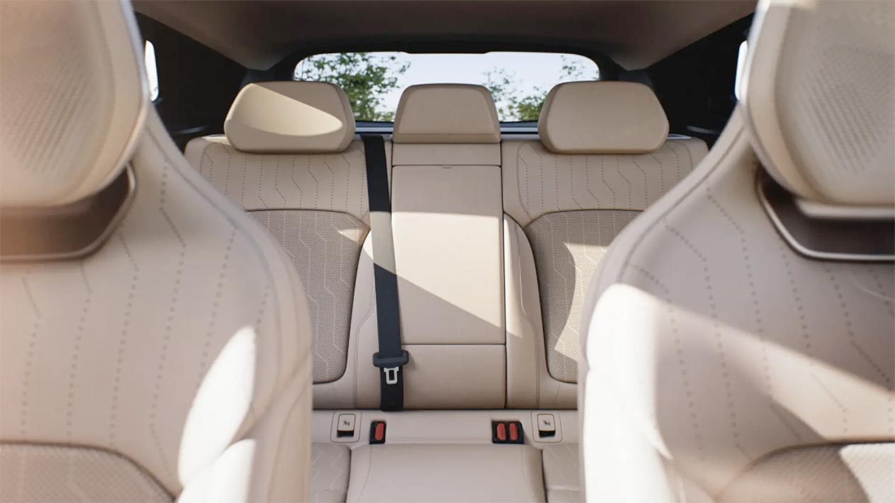 Lynk & Co 08 interior