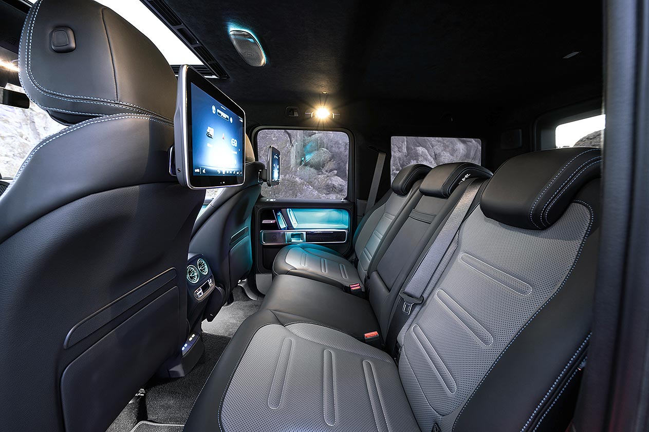 Mercedes G 580 EQ interior
