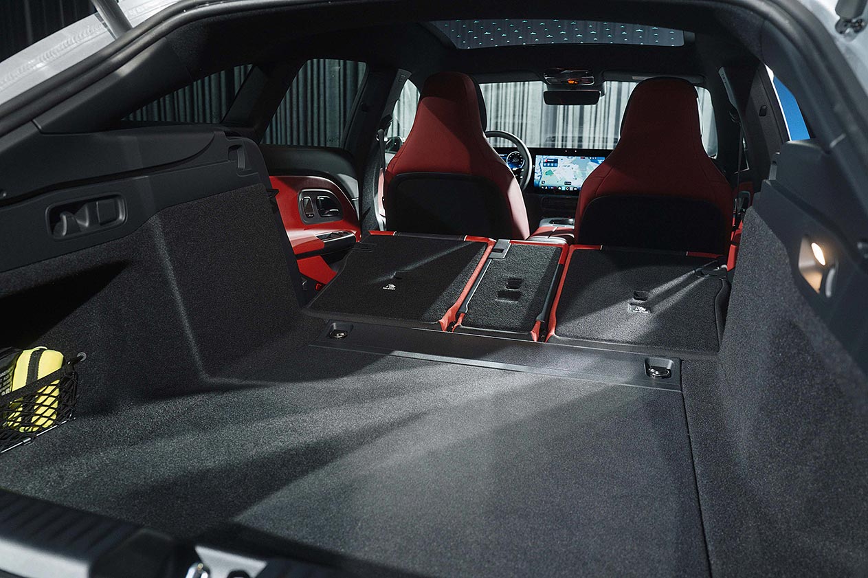 Mercedes CLA Shooting Brake interior
