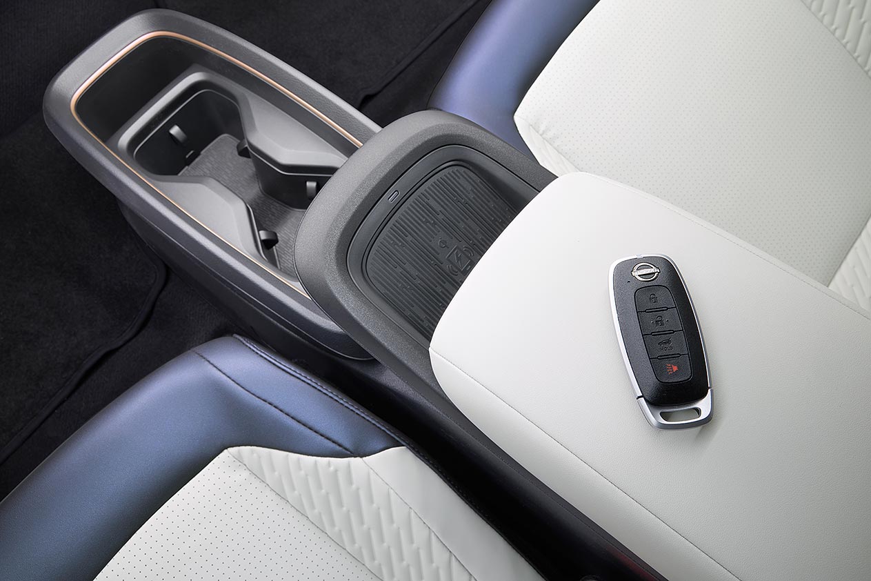 Nissan Leaf interior