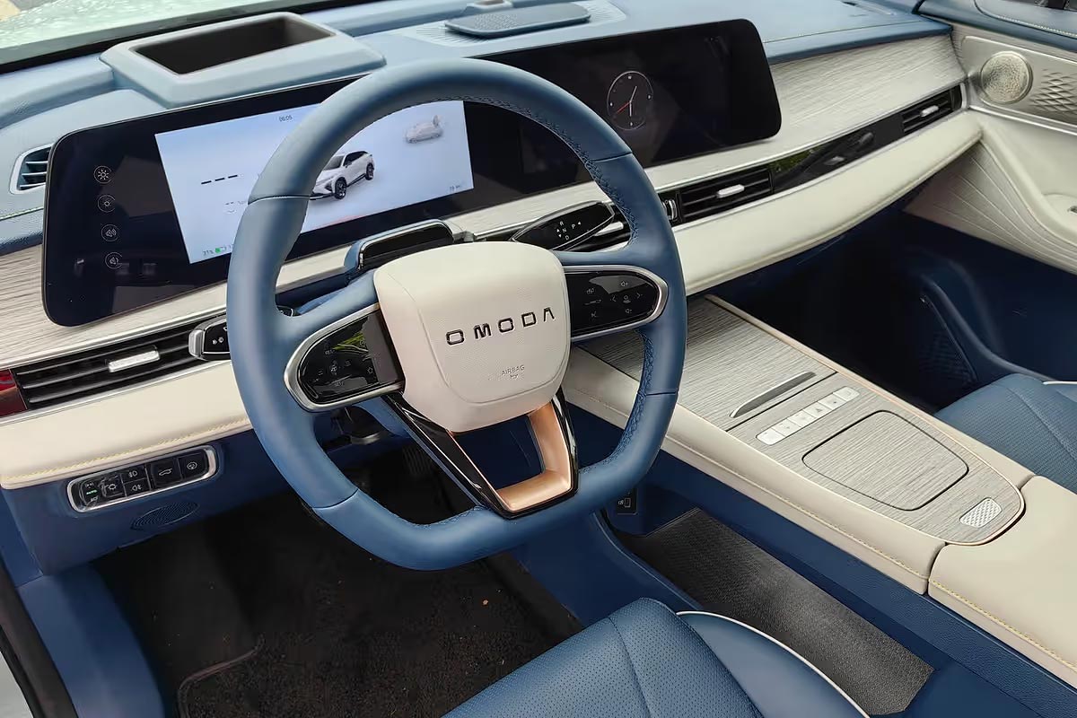 Omoda 5 interior