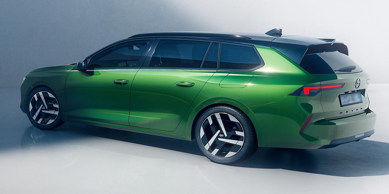 Opel Astra Sports Tourer Electric