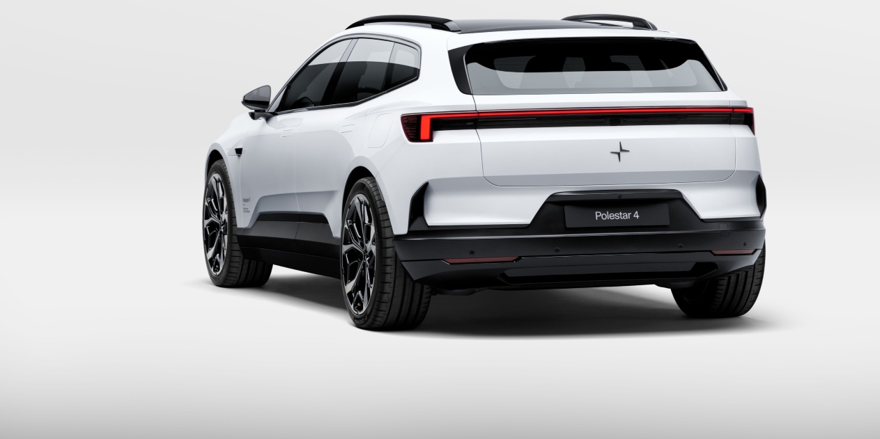 Polestar 4 SUV back