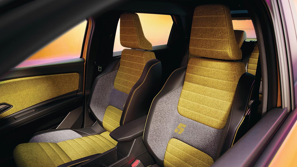 Renault 5 E-Tech interior