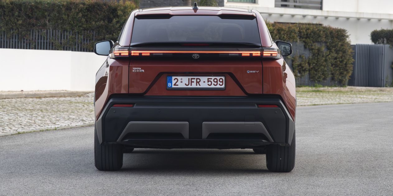 Toyota C-HR+ back