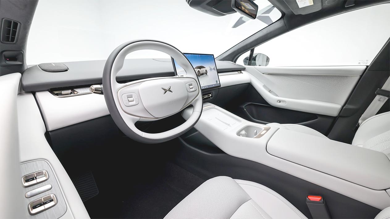XPeng P7+ interior