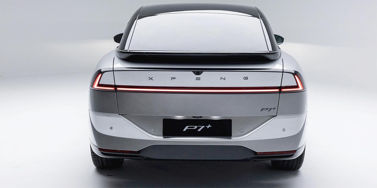XPeng P7+ back